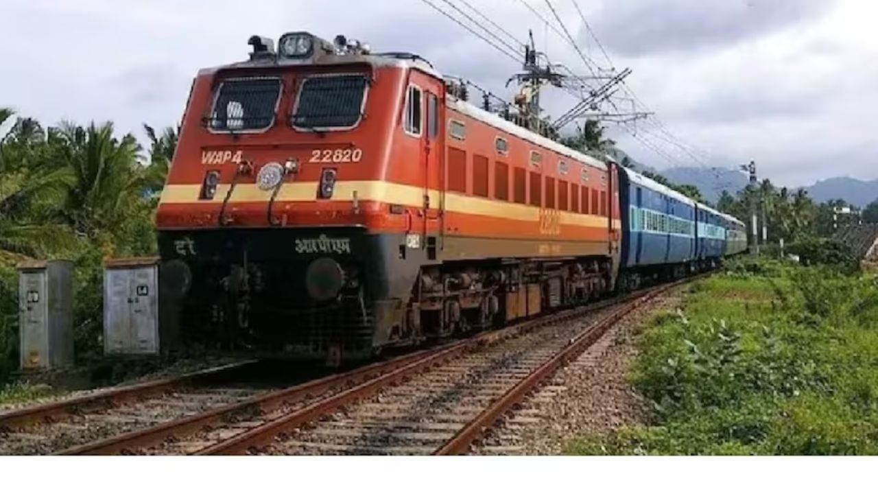 Railway Recruitment: युवाओं के लिए रेलवे में निकली बड़ी भर्ती, यहां जानें पूरी डिटेल्स